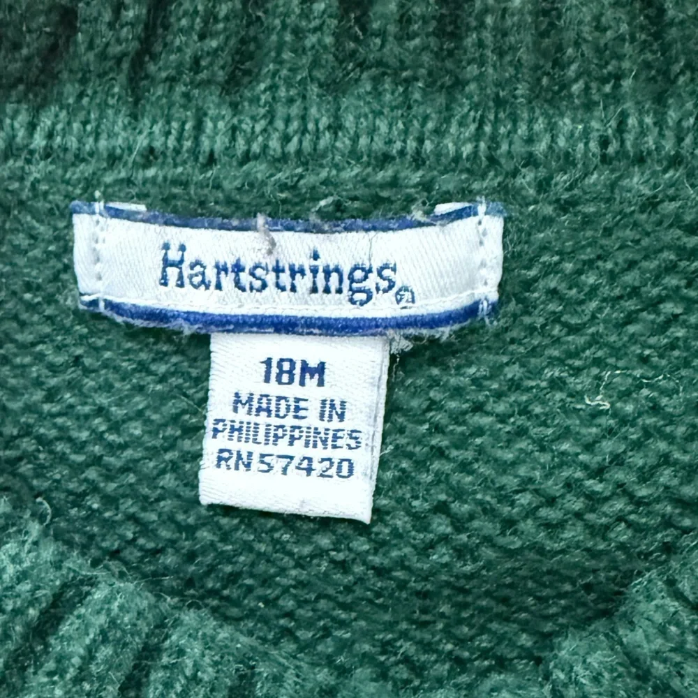 🖤VTG Hartstrings Green Sweater